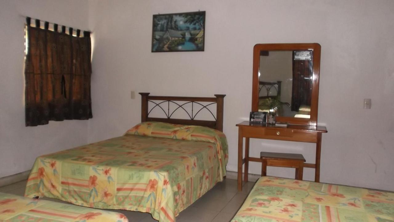Hotel Canek Palenque Exterior photo